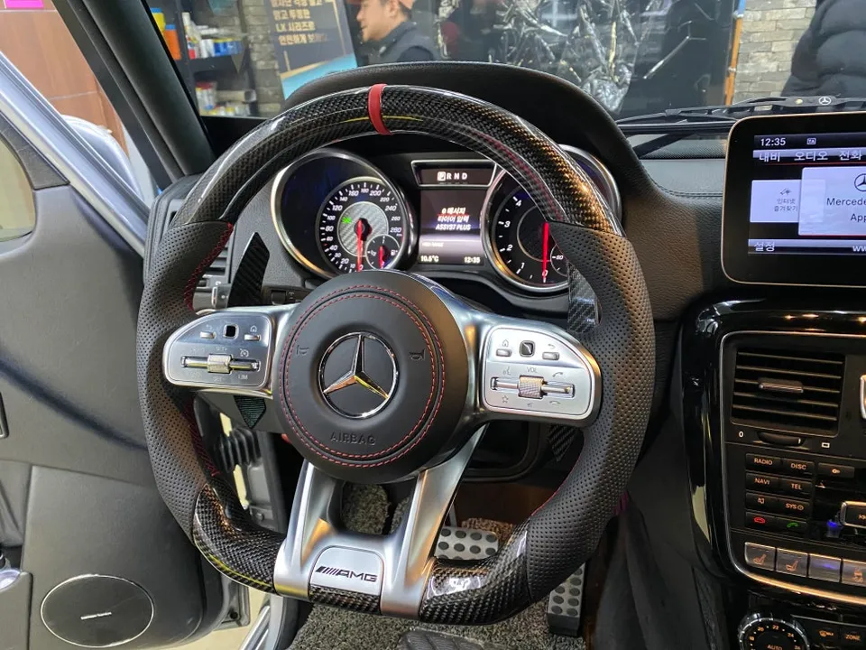 Mercedes-Benz G-Wagon steering wheel - Mercedes-Benz G-Wagon Steering Wheel Customization Review photo 5