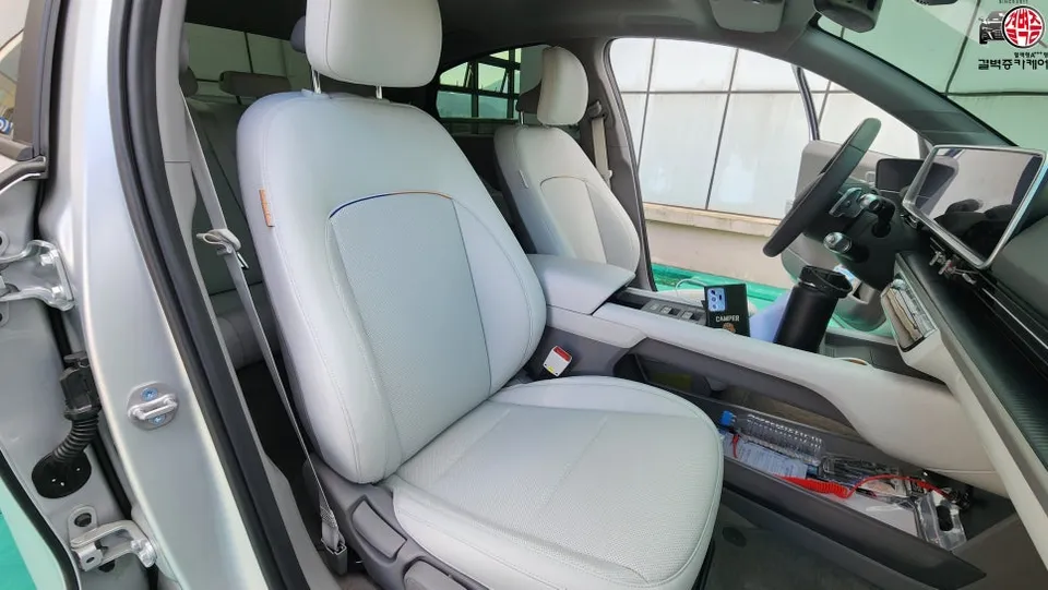 Hyundai IONIQ 6 interior customization - Hyundai IONIQ 6 Interior Customization Review — Red Upgrade photo 4
