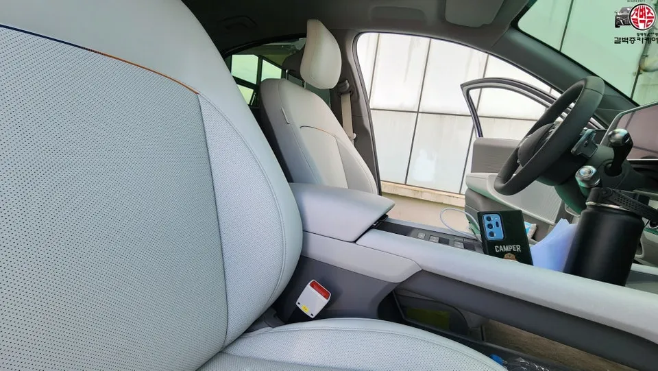 Hyundai IONIQ 6 interior customization - Hyundai IONIQ 6 Interior Customization Review — Red Upgrade photo 5