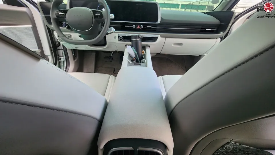 Hyundai IONIQ 6 interior customization - Hyundai IONIQ 6 Interior Customization Review — Red Upgrade photo 6