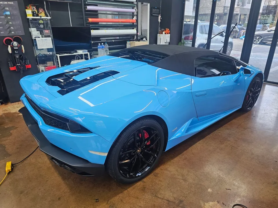 Lamborghini Huracán PPF施工事例：費用目安と仕上がり 施工写真 2-3