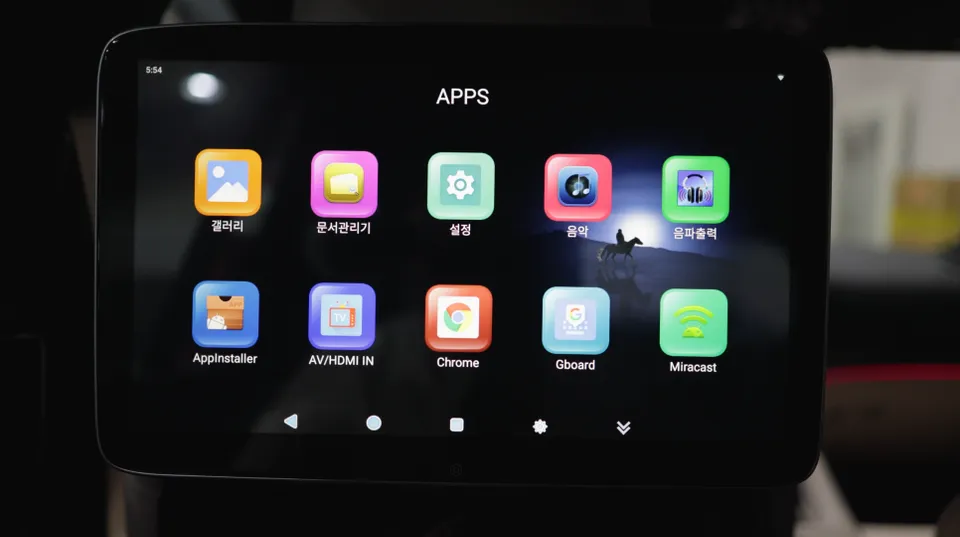 Mercedes-Benz GLS X167 oem options - Mercedes-Benz GLS Rear Monitor Installation Review photo 6