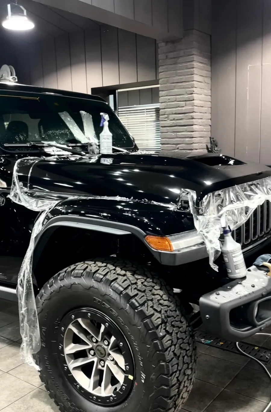 Jeep WranglerのPPF施工事例：韓国での実例と費用目安 施工写真 1-3