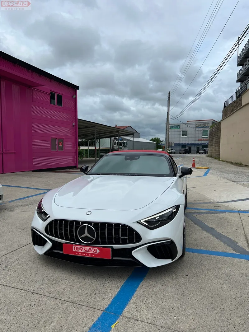 Mercedes-Benz SL63 AMGのクロームデリートラッピング事例 施工写真 3-2