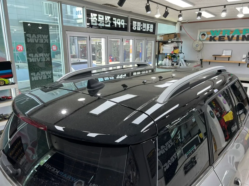 MINI Countryman F60 カーラッピング事例｜費用目安・仕上がり 施工写真 2-3