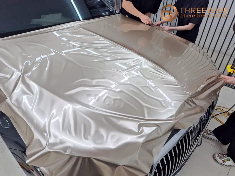 Mercedes-Benz Maybach S580のカーラッピング事例|費用目安・仕上がり 施工写真 2-3