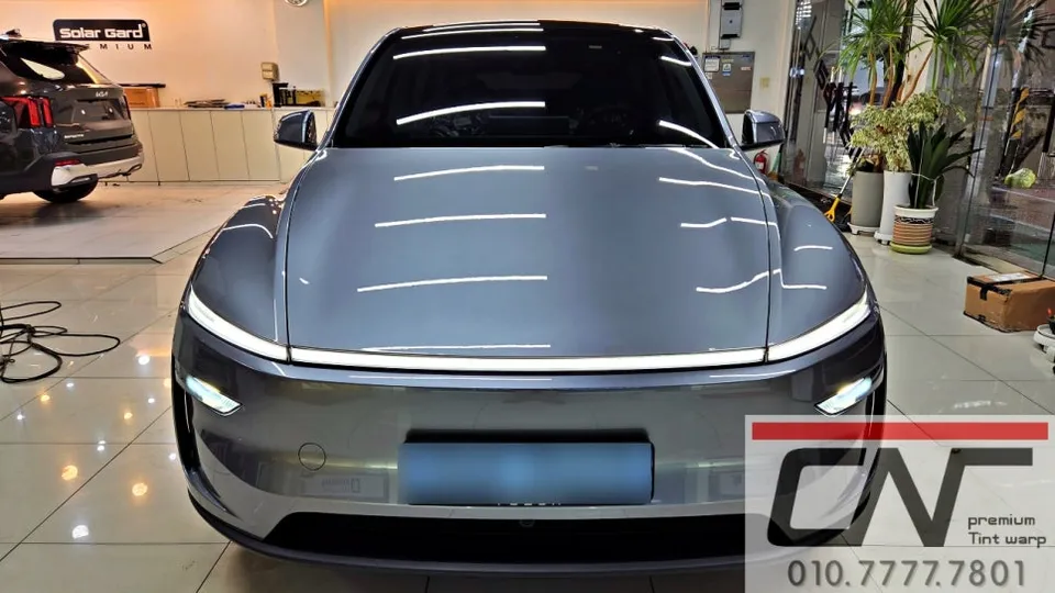 Tesla Model Yのカーフィルム施工事例|費用目安・仕上がり 施工写真 2-2