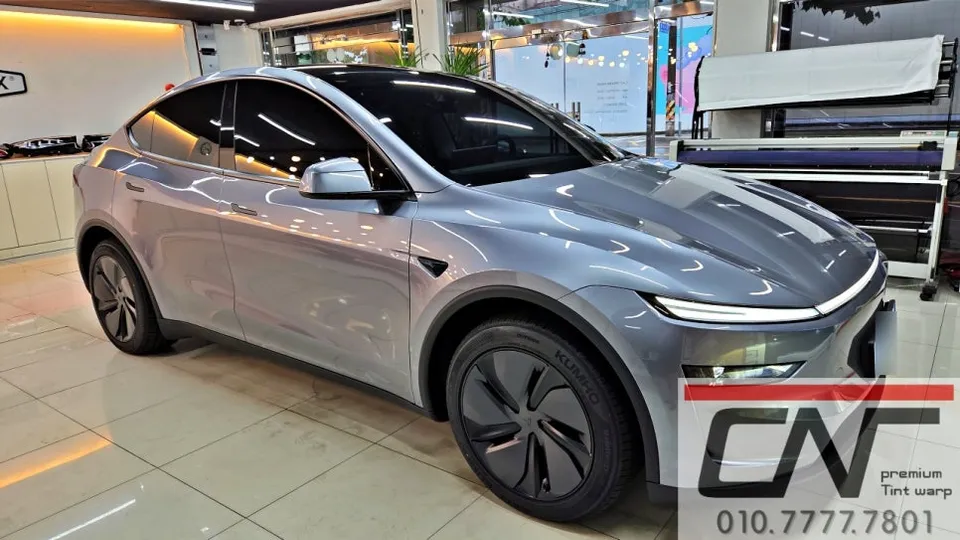 Tesla Model Yのカーフィルム施工事例|費用目安・仕上がり 施工写真 3-2