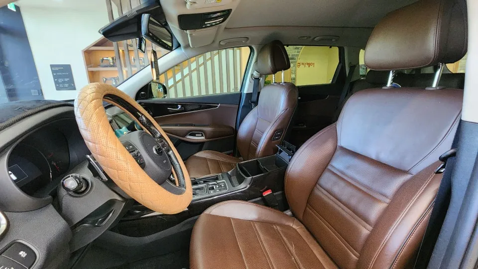 Kia Sorento interior customization - Kia Sorento Interior Customization Review — Cost & Results photo 3