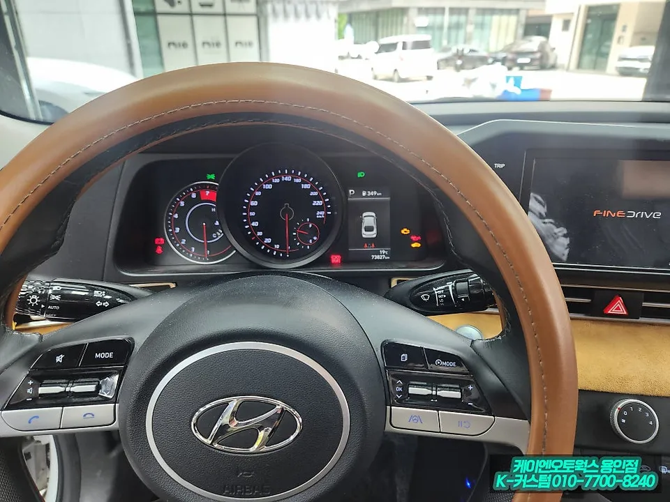 Hyundai Elantra CN7 vinyl wrap - Hyundai Elantra CN7 Vinyl Wrap Review — Interior Upgrade photo 4