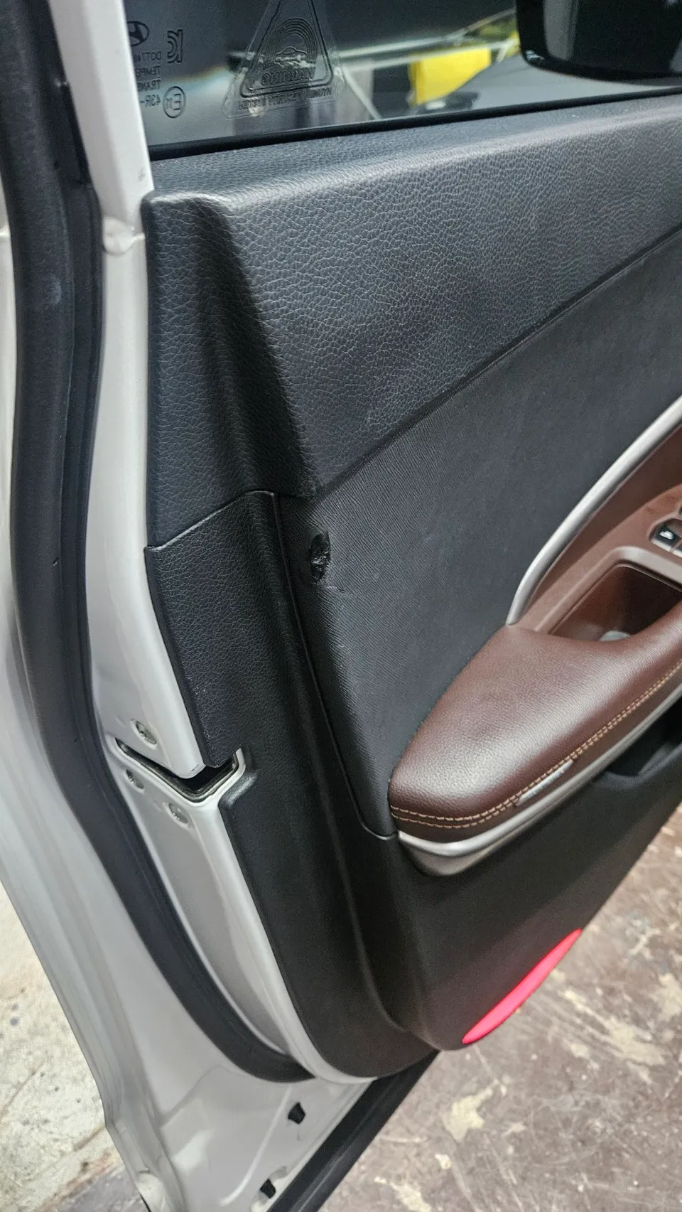 Hyundai Santa Fe DM interior customization installation result