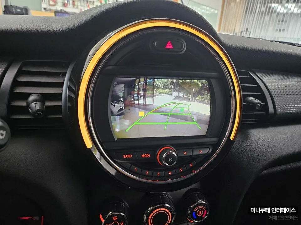 BMW MINI Cooper oem options - BMW MINI Cooper OEM Options Retrofit Review photo 4