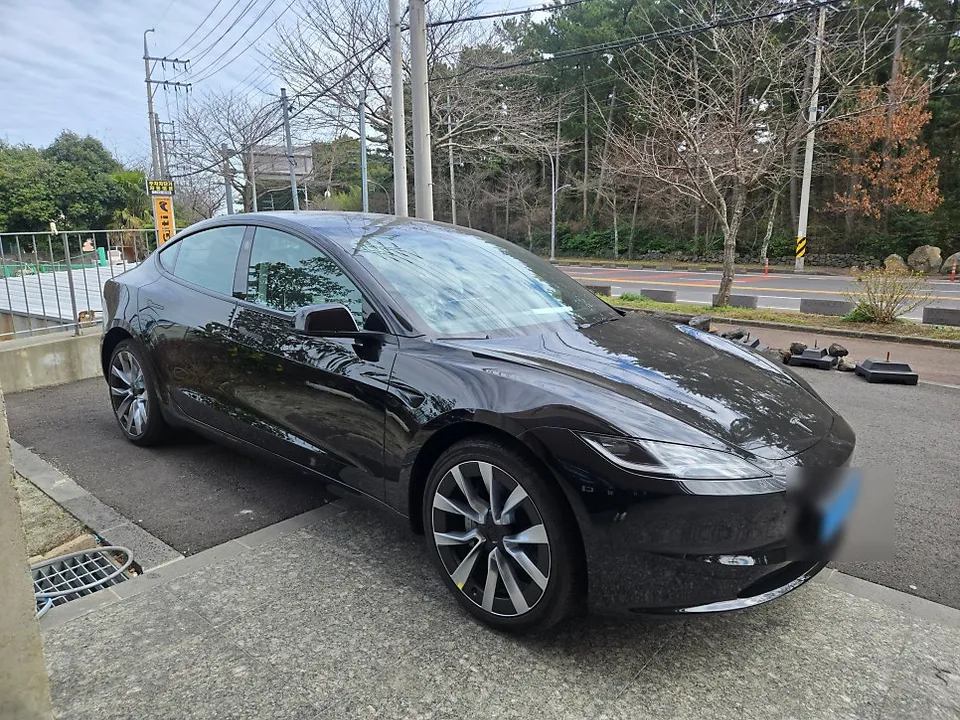 Tesla Model 3 PPF施工事例|費用目安・仕上がり 施工写真 3-2