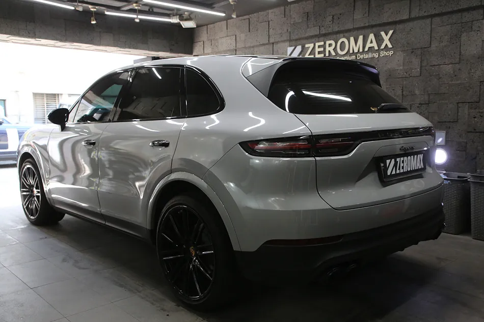 Porsche Cayenne PPF施工事例｜費用目安と仕上がり 施工写真 1-2