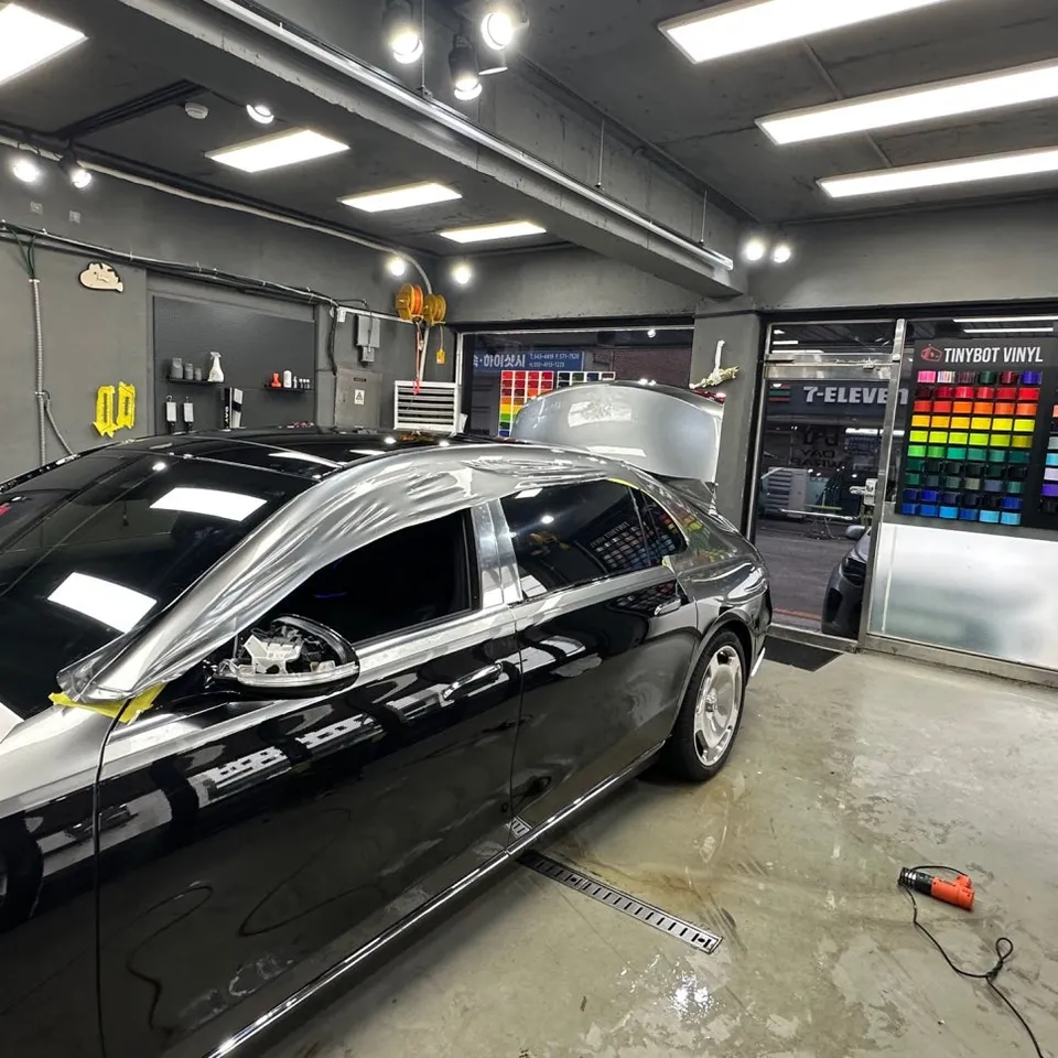 Mercedes-Benz Maybachのカーラッピング事例|費用目安・仕上がり 施工写真 3-2