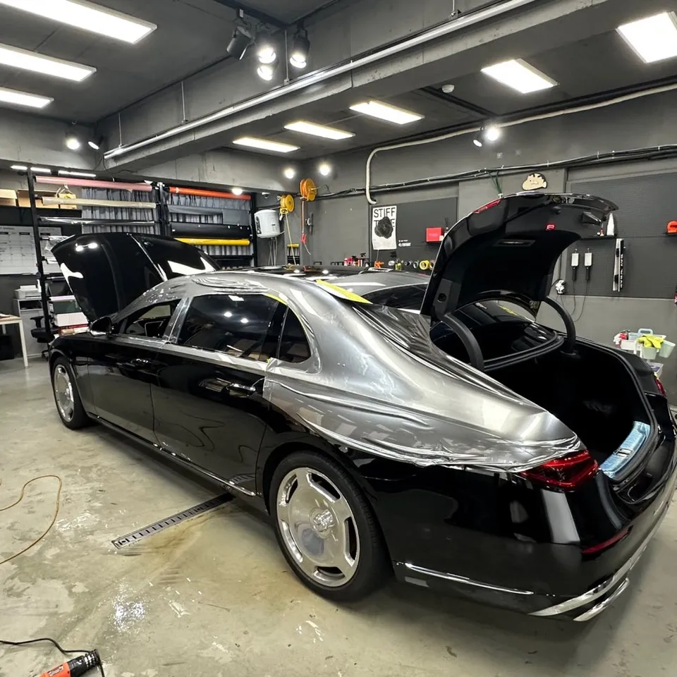 Mercedes-Benz Maybachのカーラッピング事例|費用目安・仕上がり 施工写真 1-3