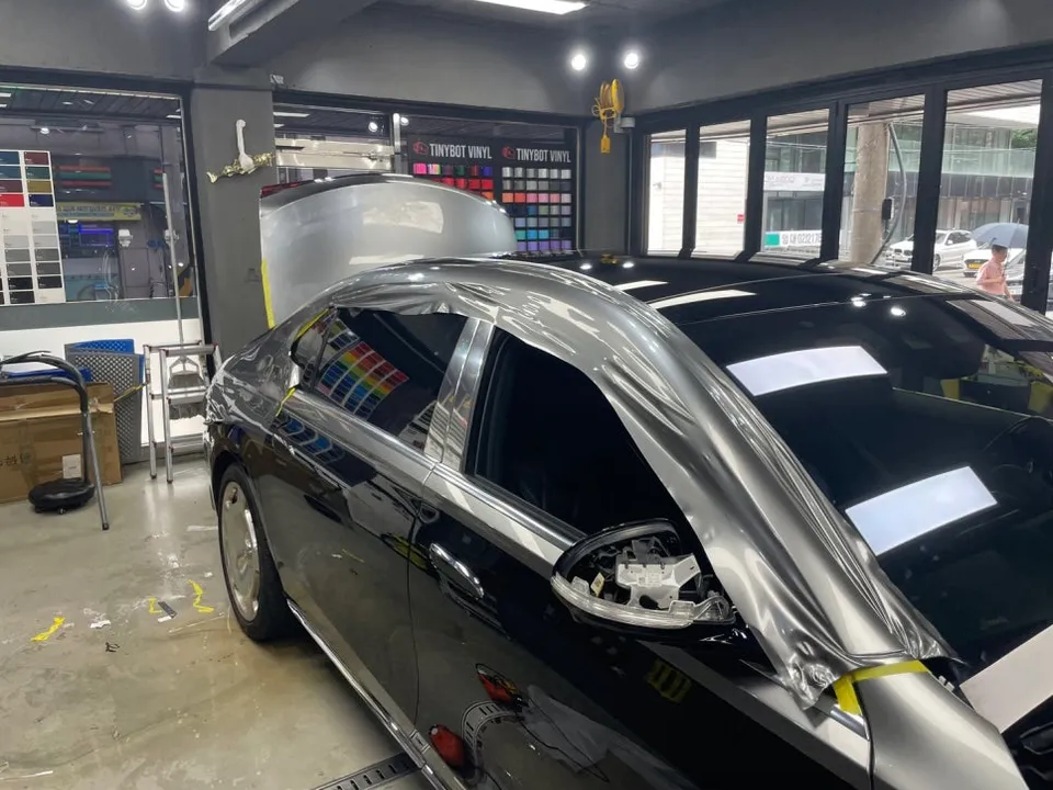 Mercedes-Benz Maybachのカーラッピング事例|費用目安・仕上がり 施工写真 3-3