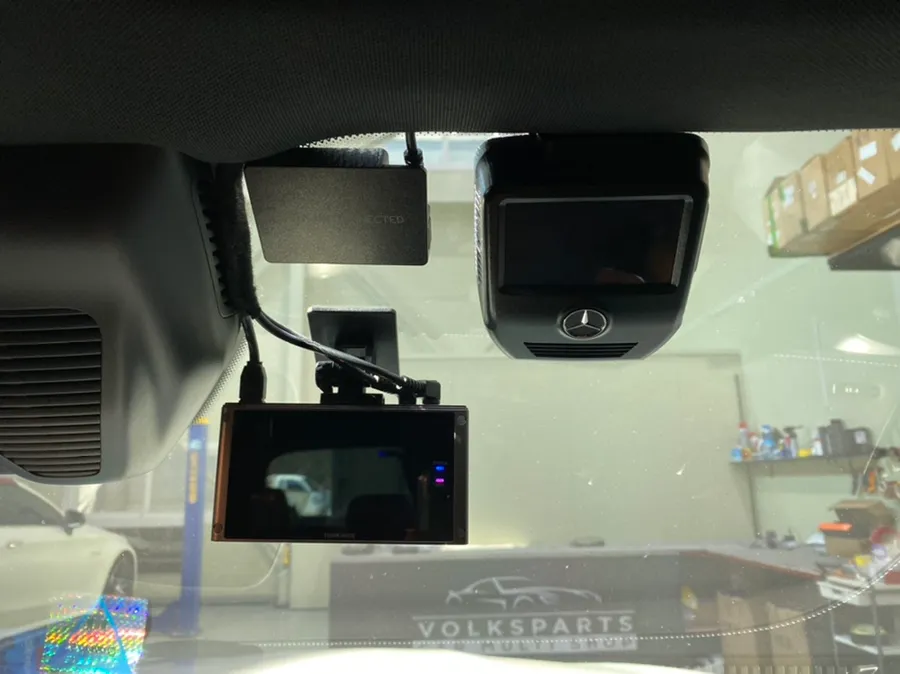 Mercedes-Benz GLC dashcam navi - Mercedes-Benz GLC Dashcam Review — QHD Clarity & Battery Protecti photo 4