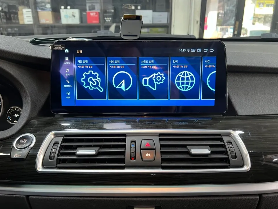 BMW 5 Series GT F07のAndroid Auto・CarPlay取付事例 施工写真 4-2