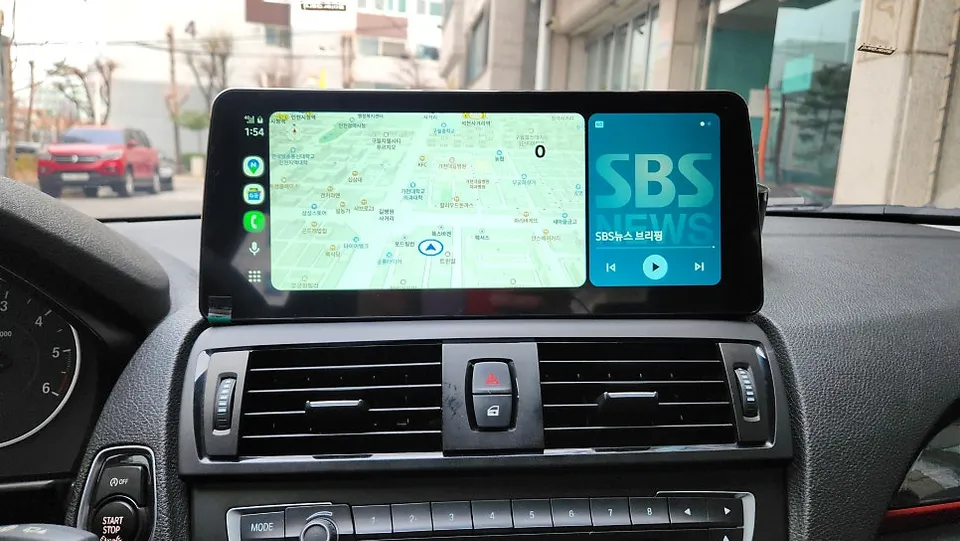 BMW 1 Series F20のAndroid Auto・CarPlay取付事例 施工写真 2-2