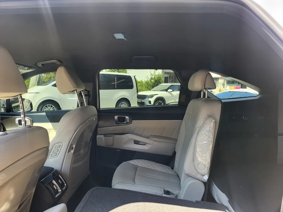 Kia Sorentoのカーフィルム施工事例|費用目安・仕上がり 施工写真 3-2