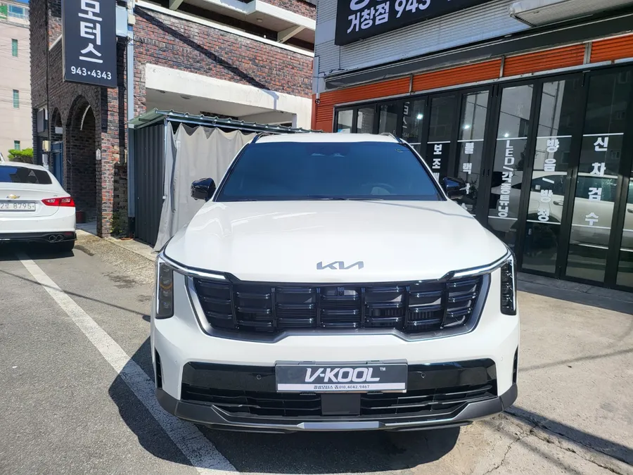 Kia Sorentoのカーフィルム施工事例|費用目安・仕上がり 施工写真 3-3