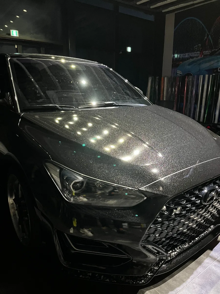 Hyundai Veloster Nのカーラッピング事例|3Mギャラクシーブラック 施工写真 3-3