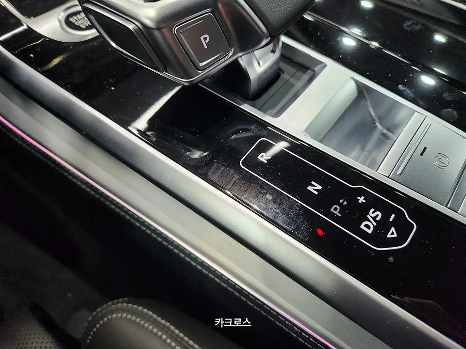 Audi Q8の室内PPF施工事例｜費用目安・仕上がり 施工写真 2-2