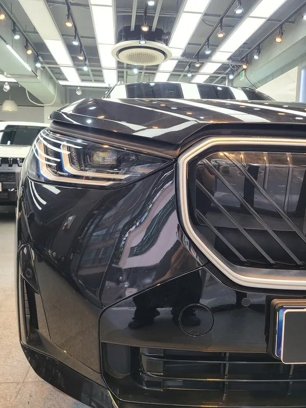 BMW X3 vinyl wrap - BMW X3 Vinyl Wrap Review: Expert Grill Refinishing photo 5