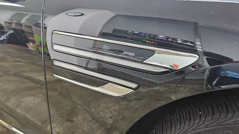 Genesis G80 RG3のカーラッピング事例|費用目安・仕上がり 施工写真 3-2