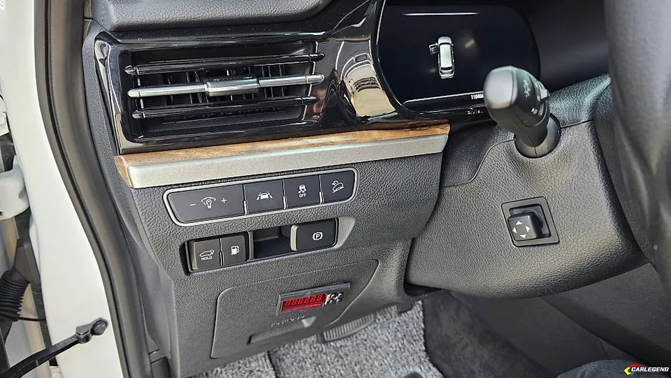 Kia Mohave The Master ambient lighting - Kia Mohave The Master Ambient Lighting Review — Enhanced Nighttim photo 3