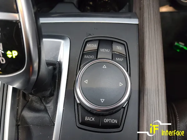 BMW X5 F15 android head unit - BMW X5 F15 Android Head Unit Installation Review photo 3