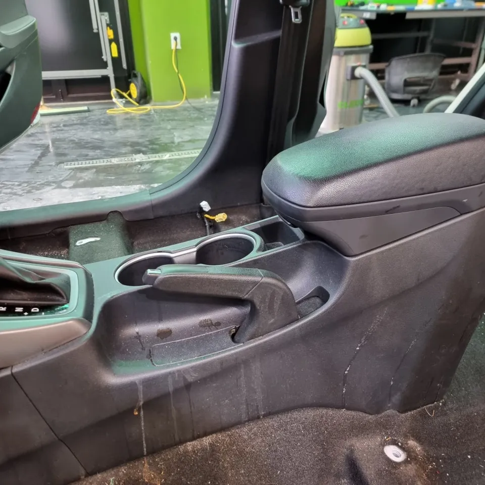 Hyundai Elantra MD paint correction - Hyundai Elantra MD Paint Correction Review — Before & After photo 5