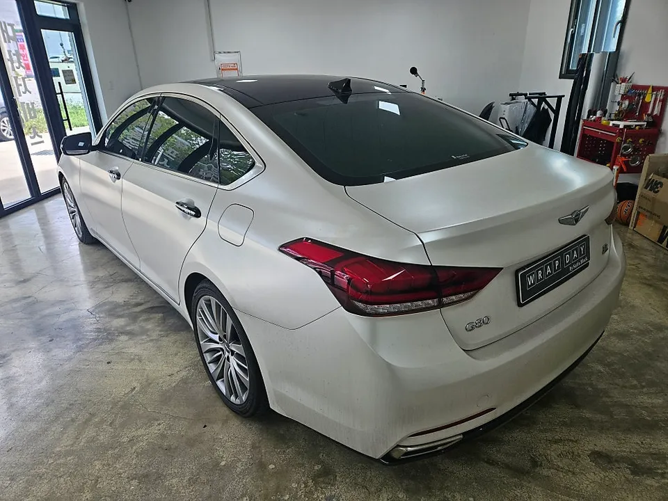 Genesis G80 vinyl wrap - Genesis G80 Vinyl Wrap Removal Review photo 4
