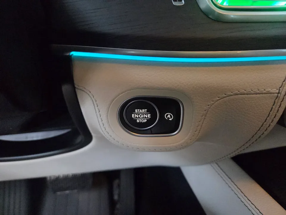 Mercedes-Benz GLE W167 ambient lighting - Mercedes-Benz GLE W167 Ambient Lighting Review photo 5