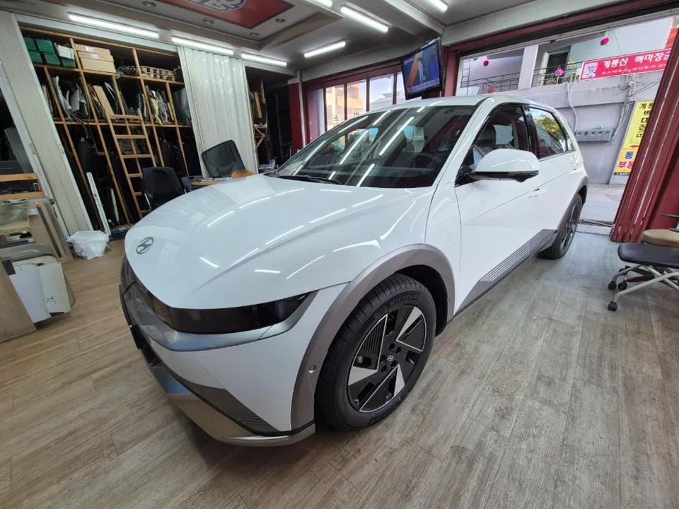 Hyundai IONIQのカーフィルム施工事例｜費用目安・仕上がり 施工写真 5