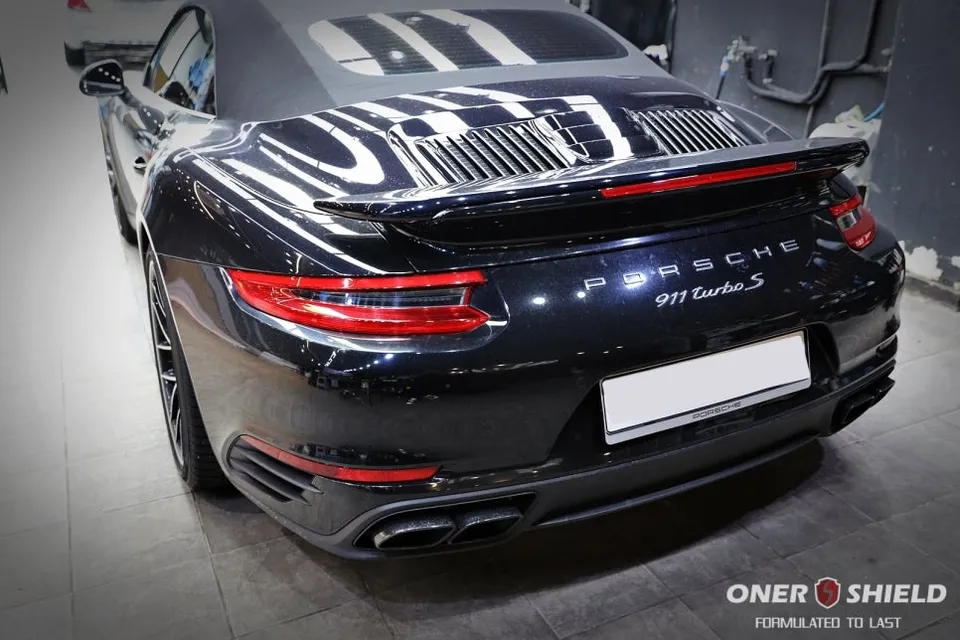 ポルシェ911のガラスコーティング事例|韓国での施工費用目安 施工写真 1-1