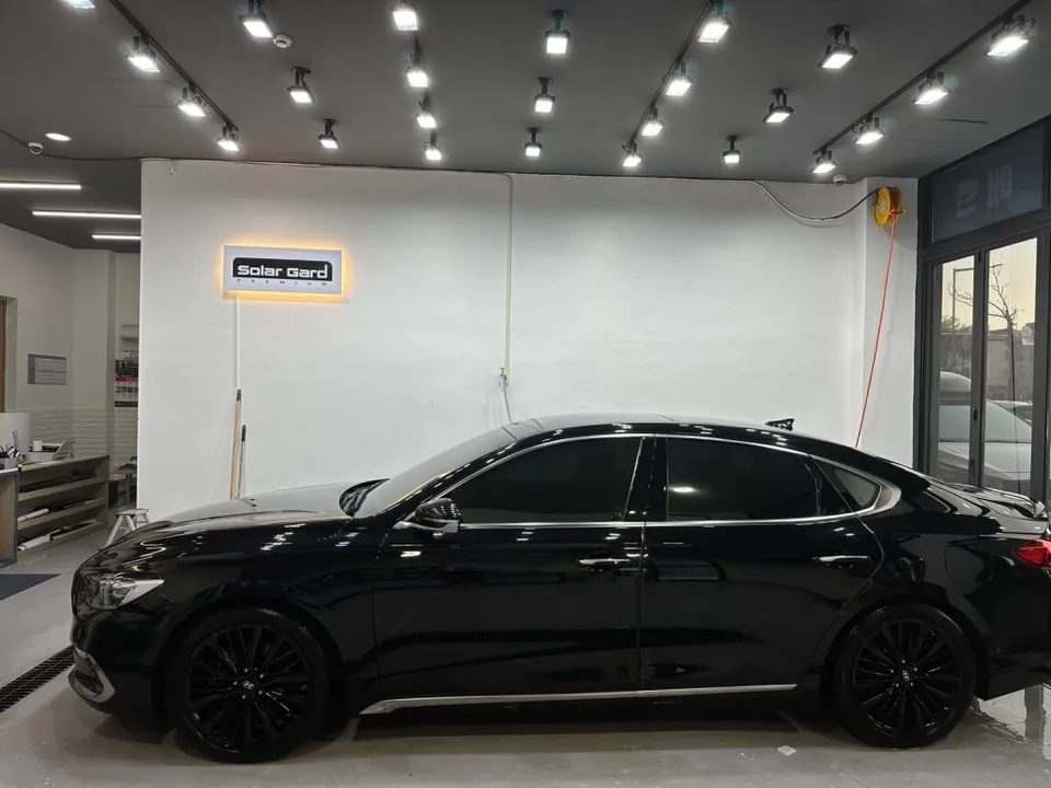 Hyundai Grandeur IG カーフィルム施工事例｜費用目安・仕上がり 施工写真 2-3