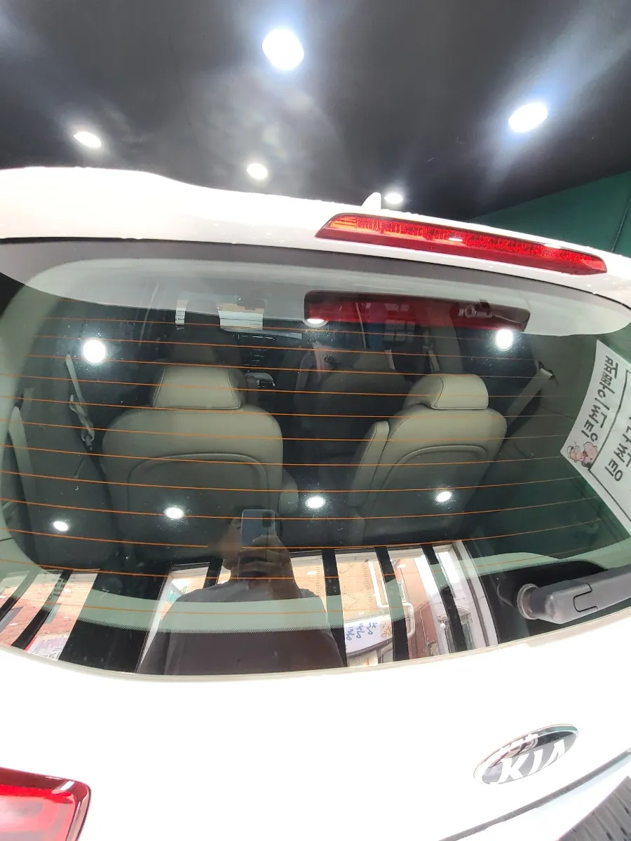 Kia Carnivalのカーフィルム施工事例|費用目安・仕上がり 施工写真 3-1