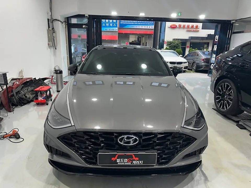 Hyundai Sonata DN8のカーフィルム施工事例 施工写真 4-1
