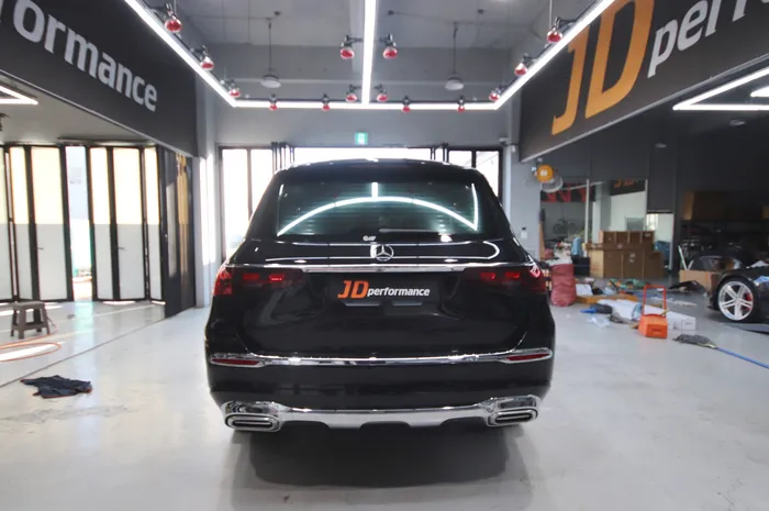 Mercedes-Benz GLS X167 施工事例:シャンパンゴールド デュオトーン ラッピング 施工写真 3-1