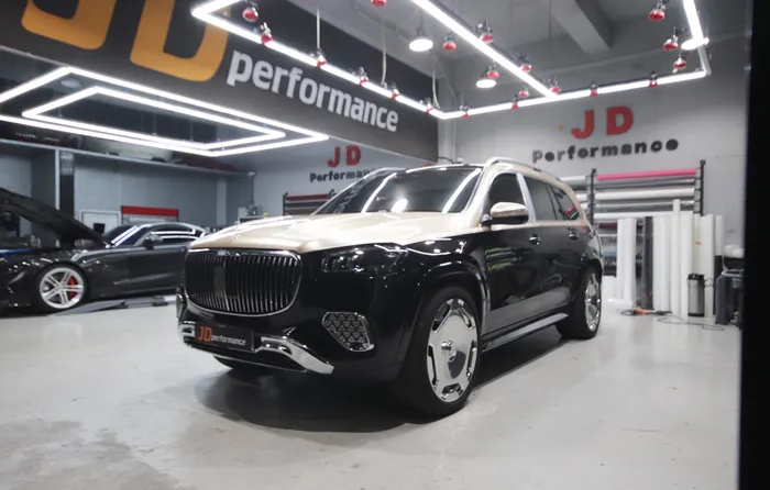 Mercedes-Benz GLS X167 施工事例:シャンパンゴールド デュオトーン ラッピング 施工写真 2-2