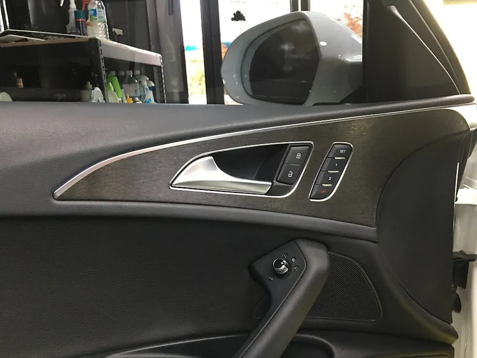 Audi A6 C7のカーラッピング事例 施工写真 2-2