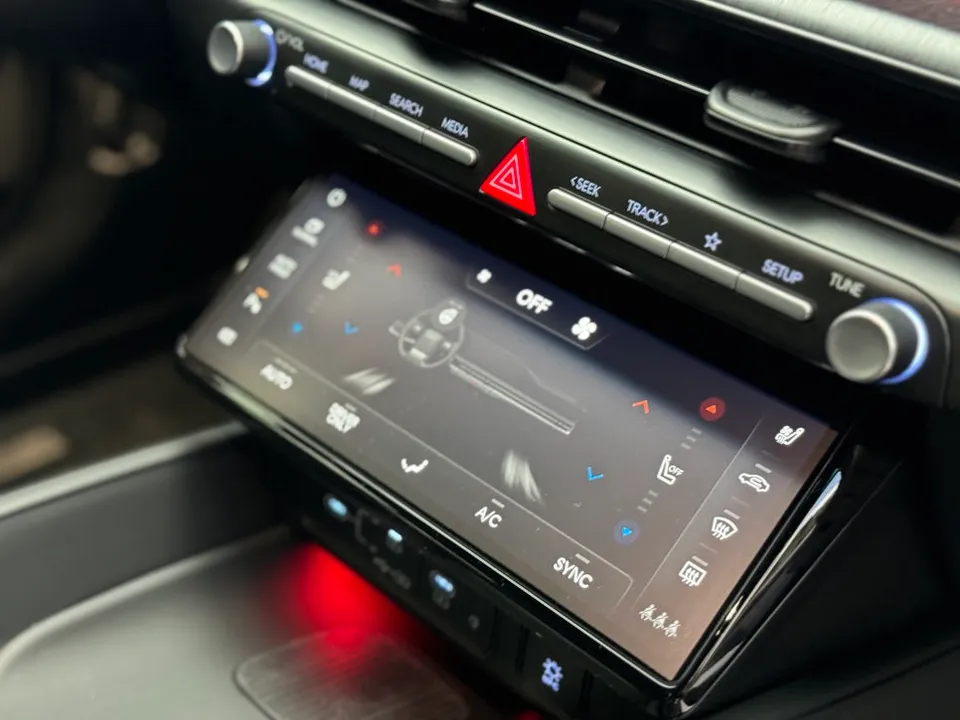 Hyundai Grandeur GN7のPPF施工事例|韓国での実例 施工写真 3-1