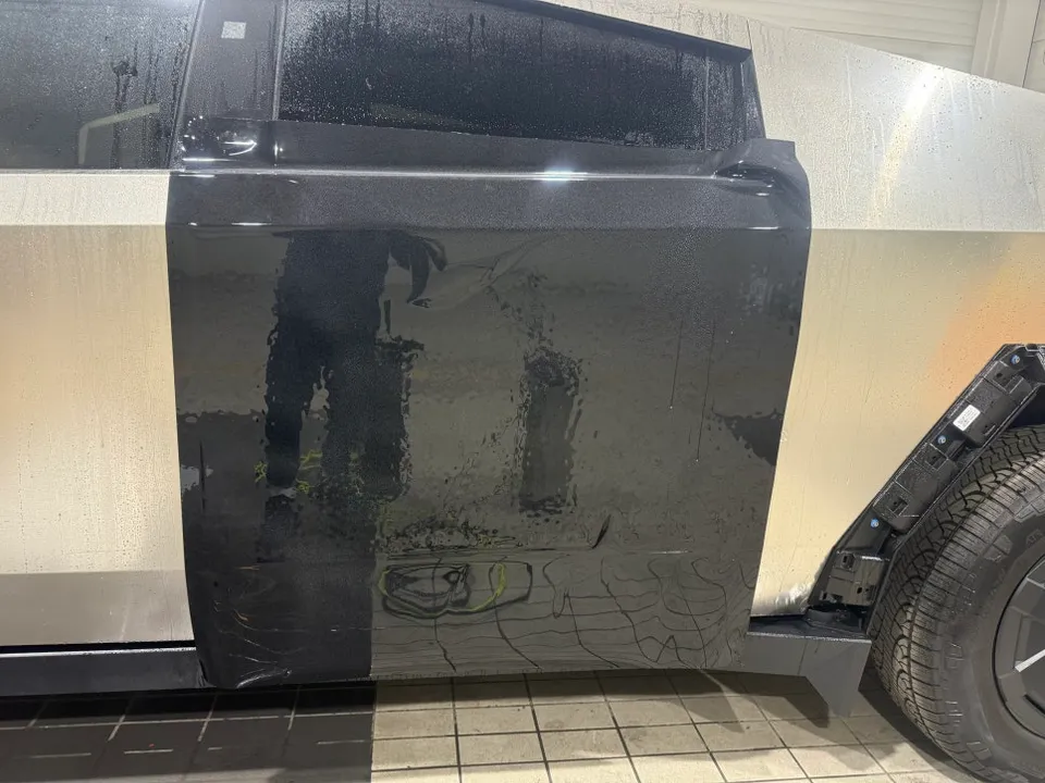 Tesla CybertruckのブラックPPF施工事例|韓国実例 施工写真 3-1