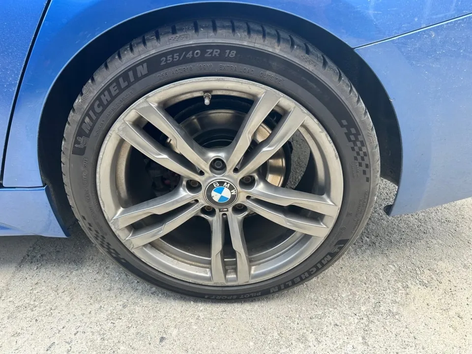 BMW 3 Seriesのホイールリペア・塗装事例 施工写真 4-1