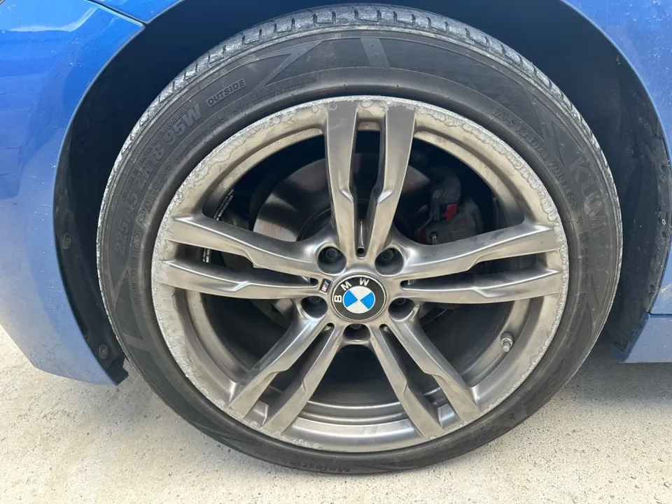 BMW 3 Seriesのホイールリペア・塗装事例 施工写真 1-2