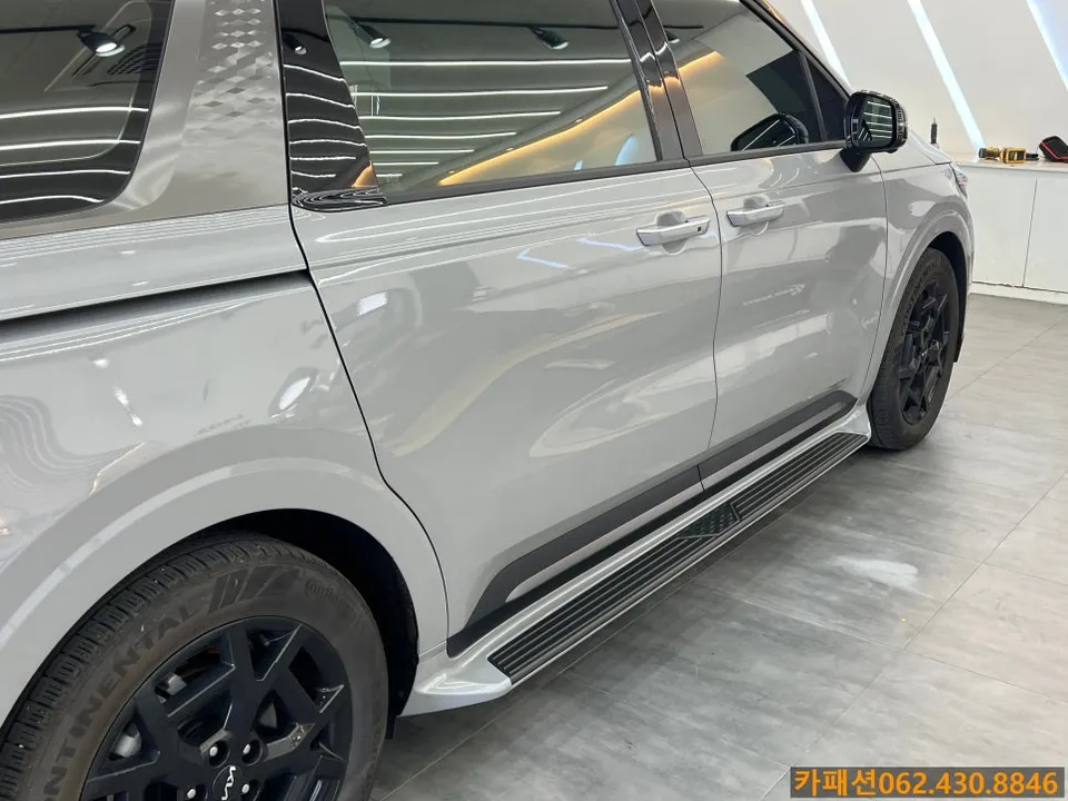 Kia Carnival KA4 body kit - Kia Carnival KA4 Body Kit Installation Review photo 3