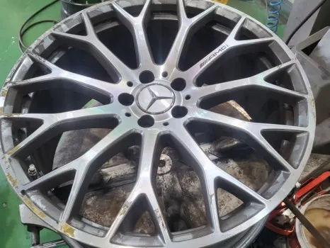 Mercedes-Benz SL63 AMG wheel repair - Mercedes-Benz SL63 AMG Wheel Repair Review photo 4