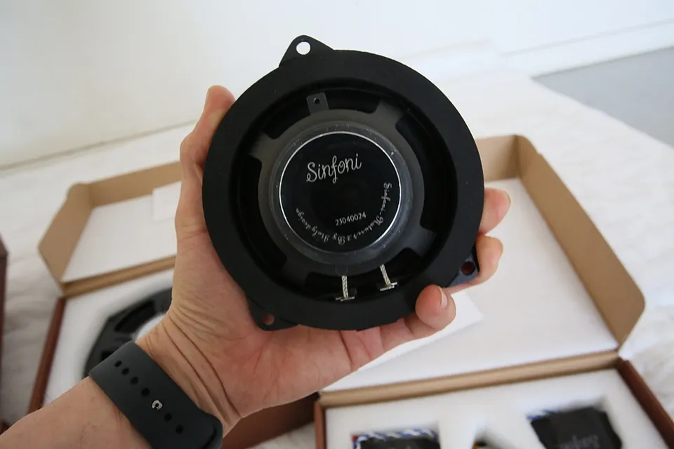 BMW 3 Series G20 car audio - BMW 3 Series G20 Speaker Upgrade Review: Symphony Audio photo 7